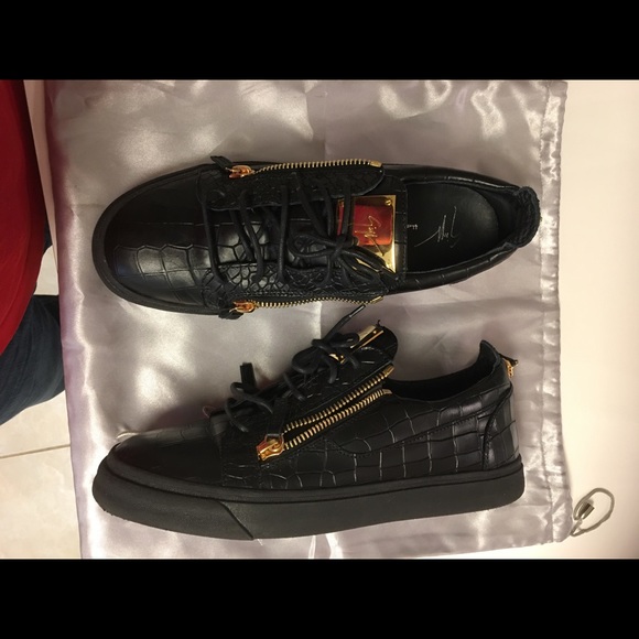 (Sold) Black Giuseppe Zanotti (Almost New Condition) - Picture 2 of 5